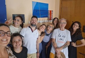 Andreas Toto Tscherrig avec le staff de PitturiAmo
